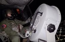 Desde un helicóptero HUEY-II difunden mensajes que promueven la seguridad ciudadana