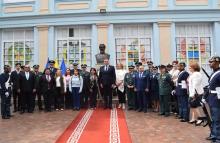Ofrenda floral al busto del príncipe Alexandru Ioan Cuza reafirma la cooperación colombo-rumana         