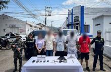Ejército y Policía capturan a cinco personas 