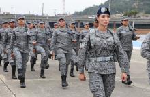Valentía y vocación: liderazgo femenino en la protección de bases aéreas