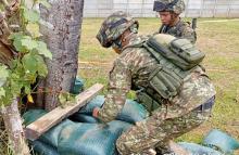 Tropas del Ejército Nacional destruyeron explosivos abandonados en el Guaviare y protegen a la población civil