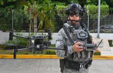 Labores de reconocimiento y vigilancia aérea en San Andrés por Plan Democracia