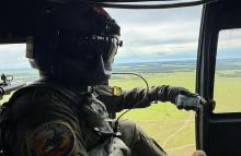Mensajes de prevención lanzados desde el aire por la Fuerza Aeroespacial llegan a comunidades del Oriente