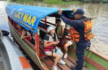 Durante la temporada vacacional de mitad de año,     Armada de Colombia acompaña a propios y visitantes en los principales corredores fluviales del sur del país