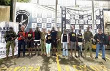 Ocho personas, entre ellas un menor, fueron rescatadas por el GAULA Militar en la bahía de Buenaventura