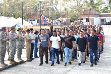 316_jovenes_vuelven_a_sus_hogares_llevando_a_su_patria_en_su_corazon_2.jpg