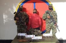 cgfm-ante-las-tropas-del-ejercito-nacional-se-presento-voluntariamente-un-integrante-del-eln.jpg