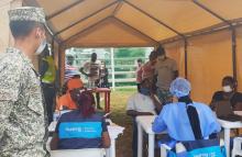 cogfm-armada-colombia-fuerza-publica-apoya-jornadas-de-vacunacion-en-providencia-y-santa_catalina-30_0.jpg