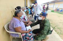 cogfm-armada-colombia-jornada-accion-integral-salud-isla-fuerte-21.jpg
