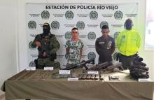 cogfm-armada-de-colombia-captura-dos-presuntos-integrantes-del-gao-clan-del-golfo-en-bolivar-29_ok.jpg