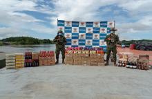 cogfm-armada-de-colombia-decomisa-mercancia-de-contrabando-en-el-amazonas-07.jpg