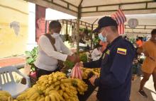 cogfm-armada-de-colombia-lidera-jornada-de-apoyo-al-desarrollo-para-habitantes-de-baru-09.jpg