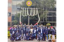 cogfm-armada-de-colombia-ninos-de-tierra-bomba-visitan-por-primera-vez-la-capital-colombiana-24.jpg