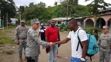 cogfm-comandante-armada-visita-comunidades.jpg
