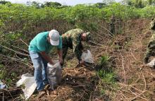 cogfm-ejercito-apoyo-campesinos-comunidad-meta-covid19-03.jpg