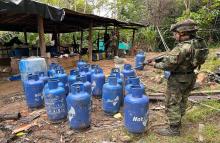 cogfm-ejercito-ftvulcano-desmantela-laboratorio-para-el-procesamiento-de-accido-sulfurico-norte-de-santander-28.jpg