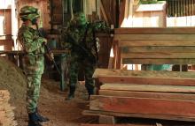 cogfm-ejercito-nacional-ataca-ilicito-aprovechamiento-de-los-recuersos-anturales-renovables-en-el-guaviare-14.jpg