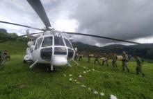 cogfm-ejercito-nacional-transporta-40-toneladas-ayuda-himanitaria-ituango-antioquia-27.jpg