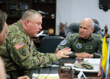 cogfm-fac-encuentro-lideres-militares-estados-unidos-colombia-01.gif