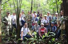 cogfm-fuerza-aerea-colombiana-siembra-200-arboles-en-el-amazonas-10.jpg