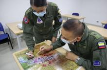 cogfm-fuerza-aerea-colombiana-una-narinense-es-la-primera-mujer-navegante-instructuro-de-su-fuerza-aerea-colombiana-23.jpg