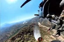 cogfm-fuerza-aerea-controlando-incendio-en-el-occidente-de-antioquia-en-un-helicoptero-de-su-fuerza-aerea-30.jpg