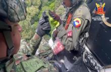 cogfm-fuerzas-militares-lanzan-kits-de-supervivencia-para-los-menores-desaparecidos-entre-guaviare-y-caqueta-20_0.jpg