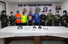 ejercito-nacional-capturo-a-dos-presuntos-integrantes-del-clan-del-golfo-en-buenaventura_valle-del-cauca.jpeg