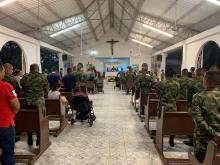fotografia_01_en_sentido_eucaristica_ejercito_nacional_rinde_homenaje_a_heroes_de_la_patria.jpeg