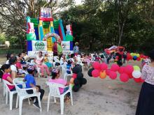 fotografia_02_las_familias_vivieron_una_tarde_recreativa_gracias_al_ejercito_nacional.jpeg