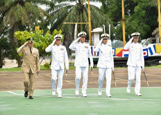 El contralmirante Norman Iván Cabrera Martínez asume como comandante en la Fuerza Naval de la Amazonía