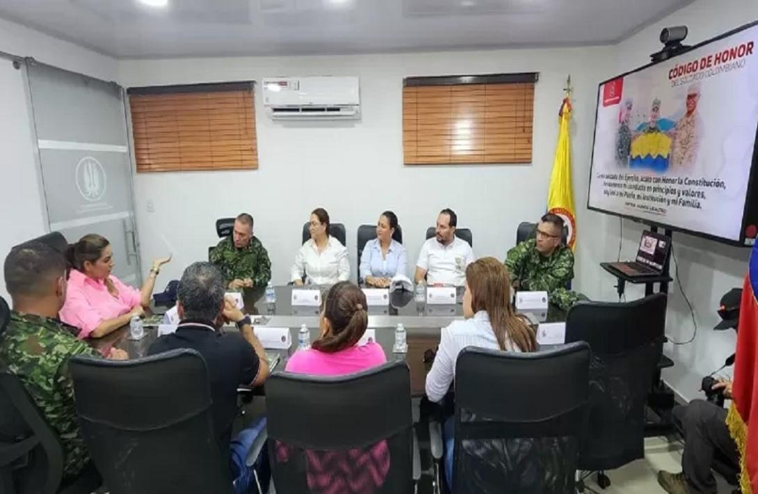 Gobernadora del Tolima visita instalaciones de la Aviación del Ejército Nacional en el Fuerte Militar de Tolemaida