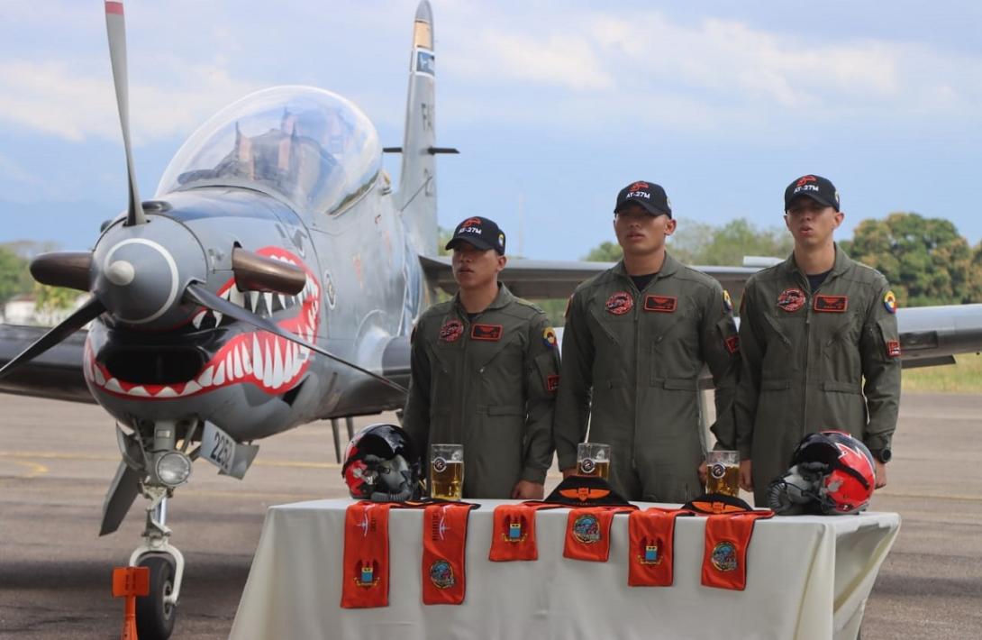 Alféreces están un paso más cerca de alcanzar el sueño de ser pilotos militares