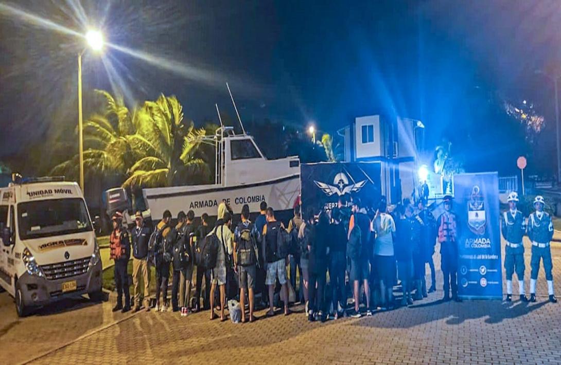 Abandonados en el mar fueron rescatados 31 migrantes irregulares
