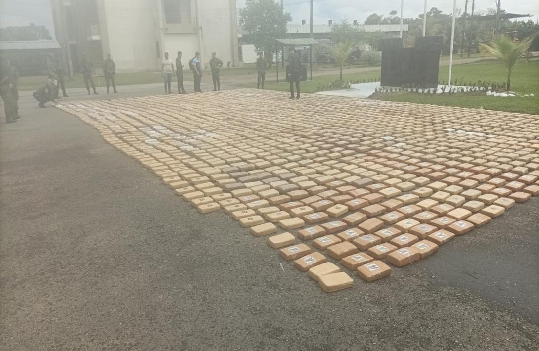 Armada de Colombia incauta dos toneladas de marihuana