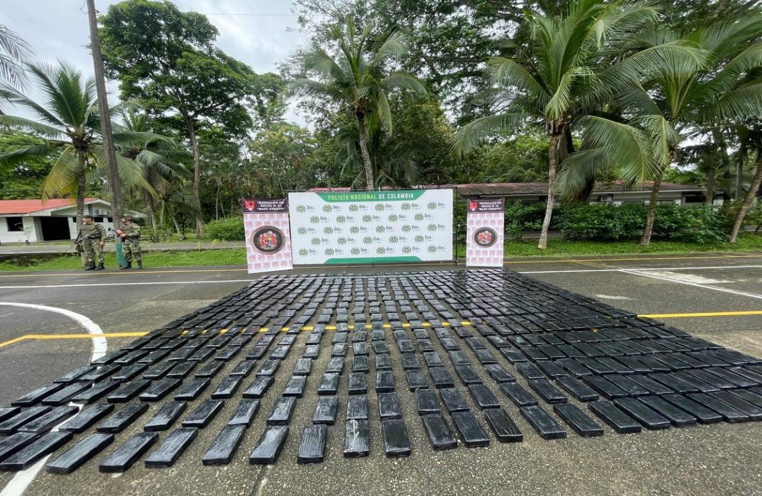 Fuerzas Militares incautan media tonelada de droga en Chigorodó, Antioquia