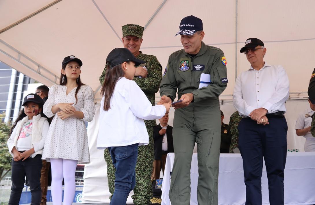 Correo de la gratitud 2024 “Colombia escribe con admiración a los más valientes”