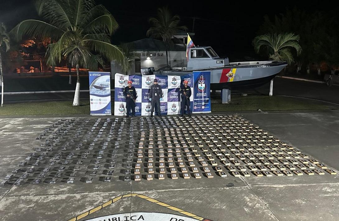 Guardacostas incautaron más de 600 kilogramos de clorhidrato cocaína