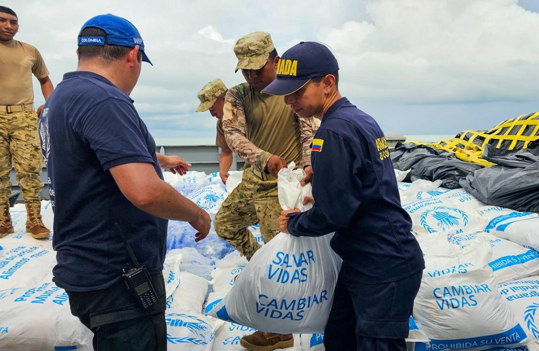 Llegaron ayudas humanitarias a Puerto Estrella, en la Alta Guajira