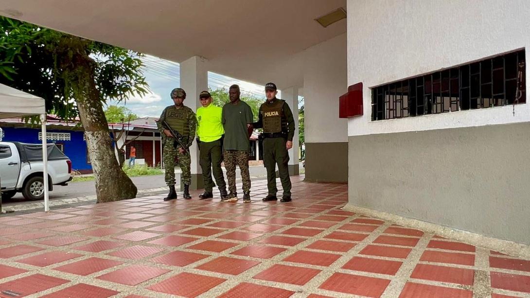 Autoridades capturan cabecilla del frente ‘Marco Aurelio Buendía’, con circular azul de Interpol, en Puerto Rico, Caquetá