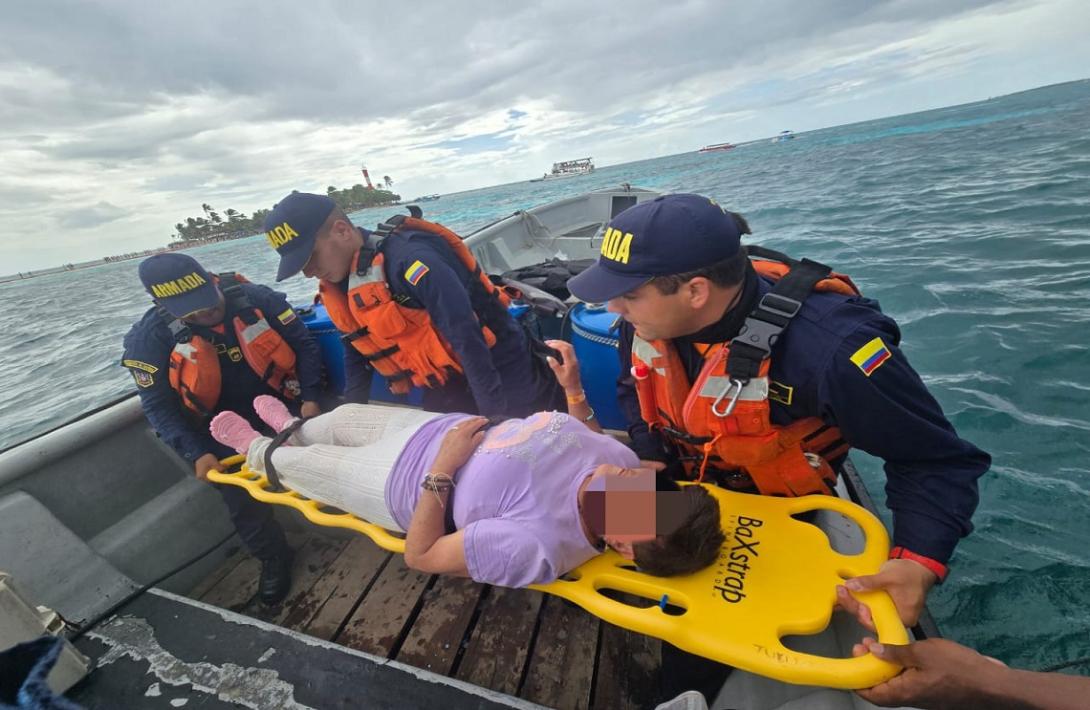 Armada de Colombia evacuó a un adulto mayor en Cayo Acuario en San Andrés isla