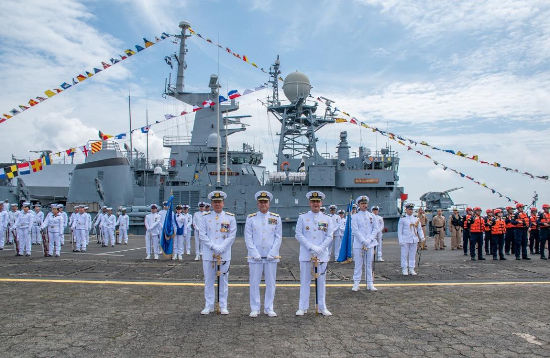 Cambio de mando en la Fuerza Naval del Pacífico