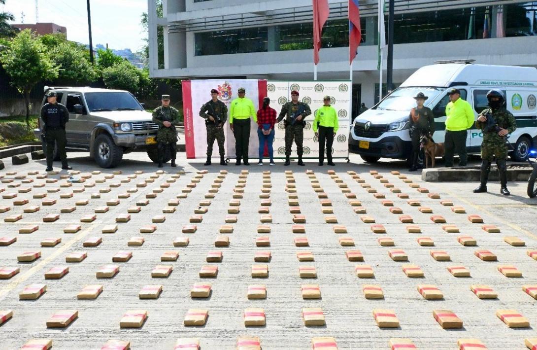 Ejército y Policía Nacional incautan 500 kilos de marihuana en las vías del Caquetá
