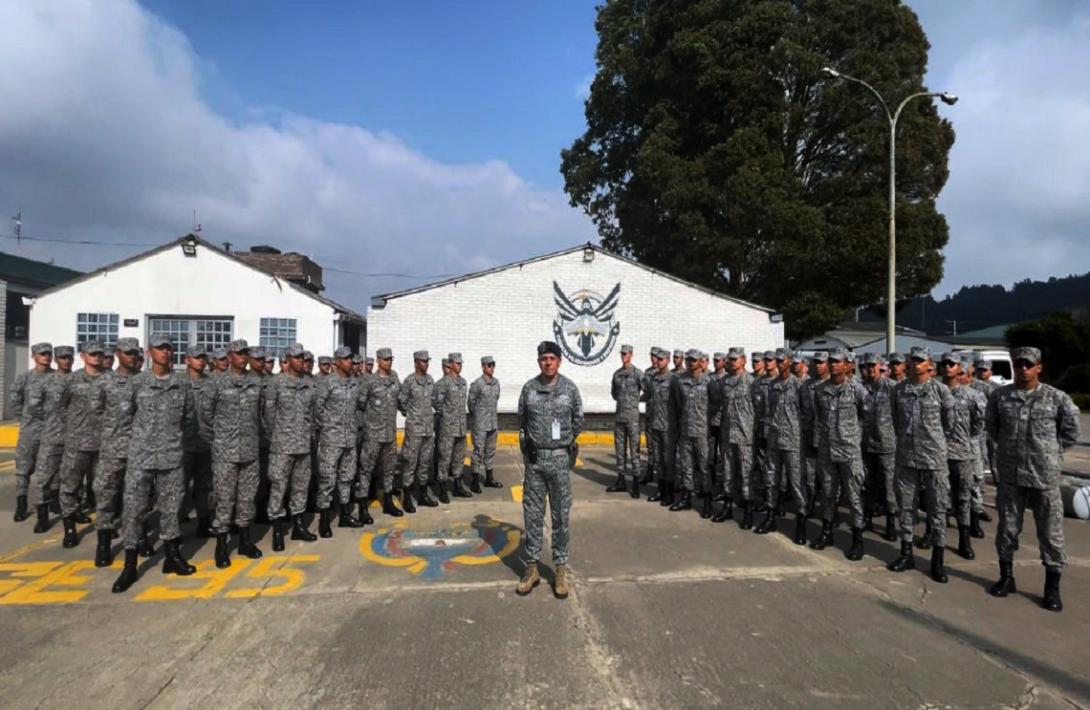 Soldados Profesionales Fuerza Aeroespacial se integraron al Comando Aéreo de Mantenimiento