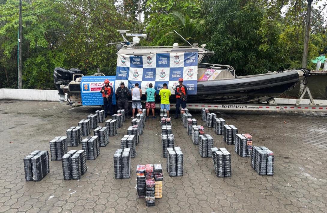 Incautada más de una tonelada de cocaína en aguas del Pacífico sur