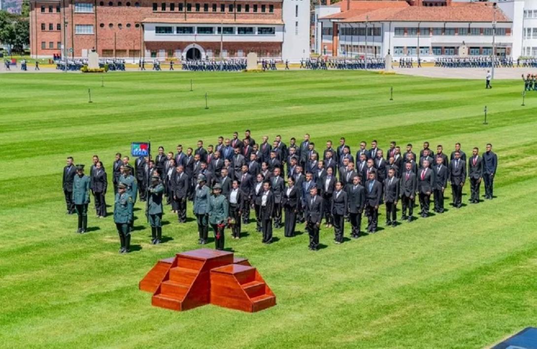 Con una imponente ceremonia, la Escuela Militar de Cadetes dio la bienvenida a 135 jóvenes que iniciaron su carrera militar