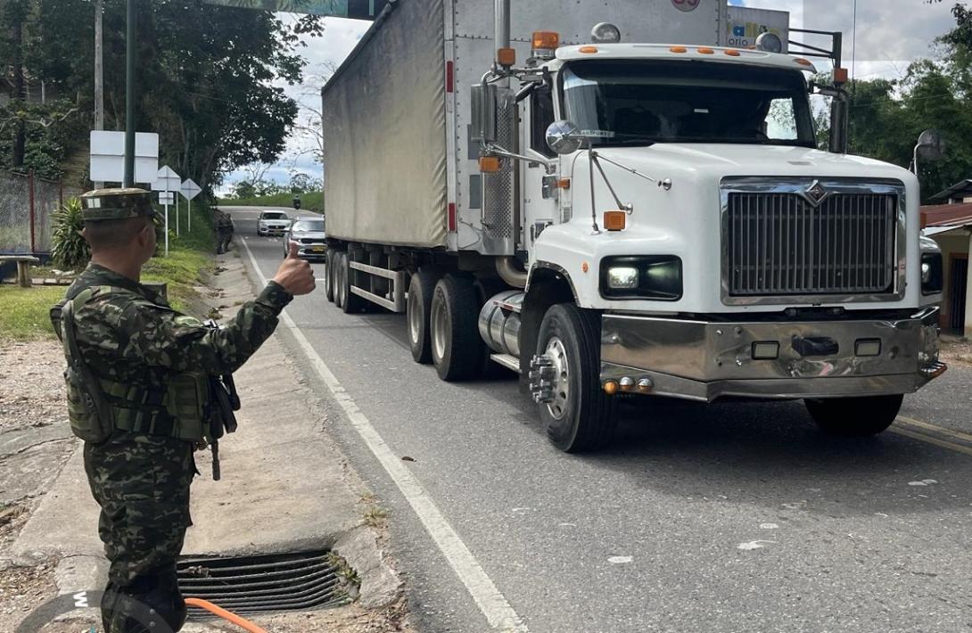 Todas las capacidades del Ejército al servicio de los huilenses, en el marco del Plan Fortaleza