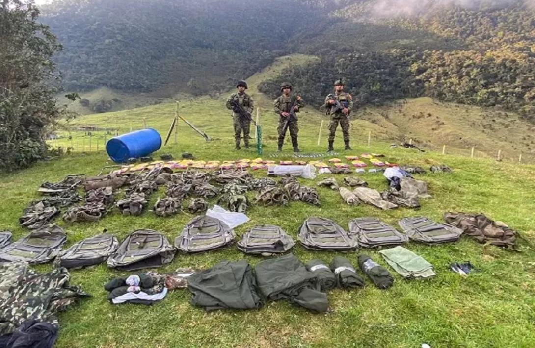 Ejército Nacional ubica material de guerra del GAO residual 'Ismael Ruiz', comisión 'Gerónimo Galeano', en el sur del Tolima
