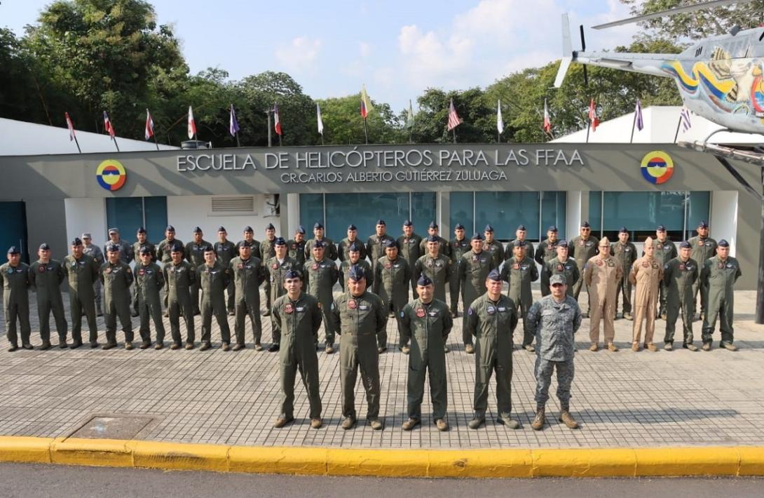 Estandarización y excelencia: un impulso para la formación de pilotos de helicópteros