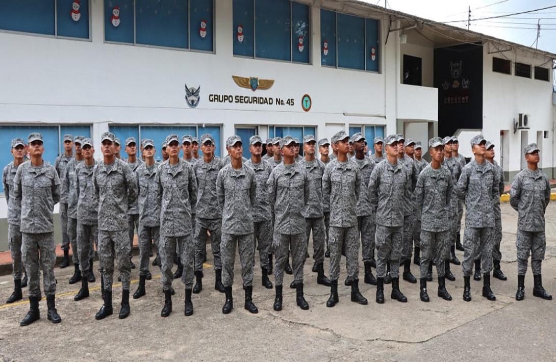 Soldados profesionales fortalecerán  la seguridad y misión en el centro del país